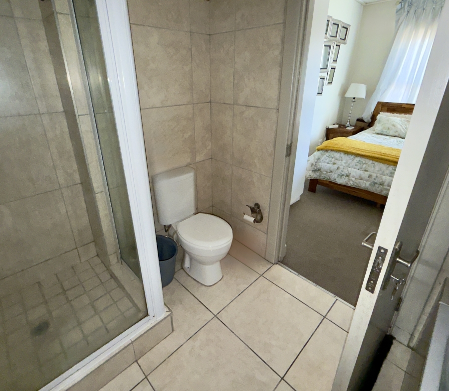 1 Bedroom Property for Sale in Royal Ascot Western Cape